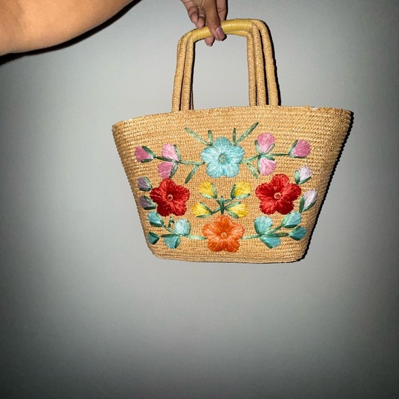 Embroidered Floral Straw Tote Bag - Picture 1 of 4